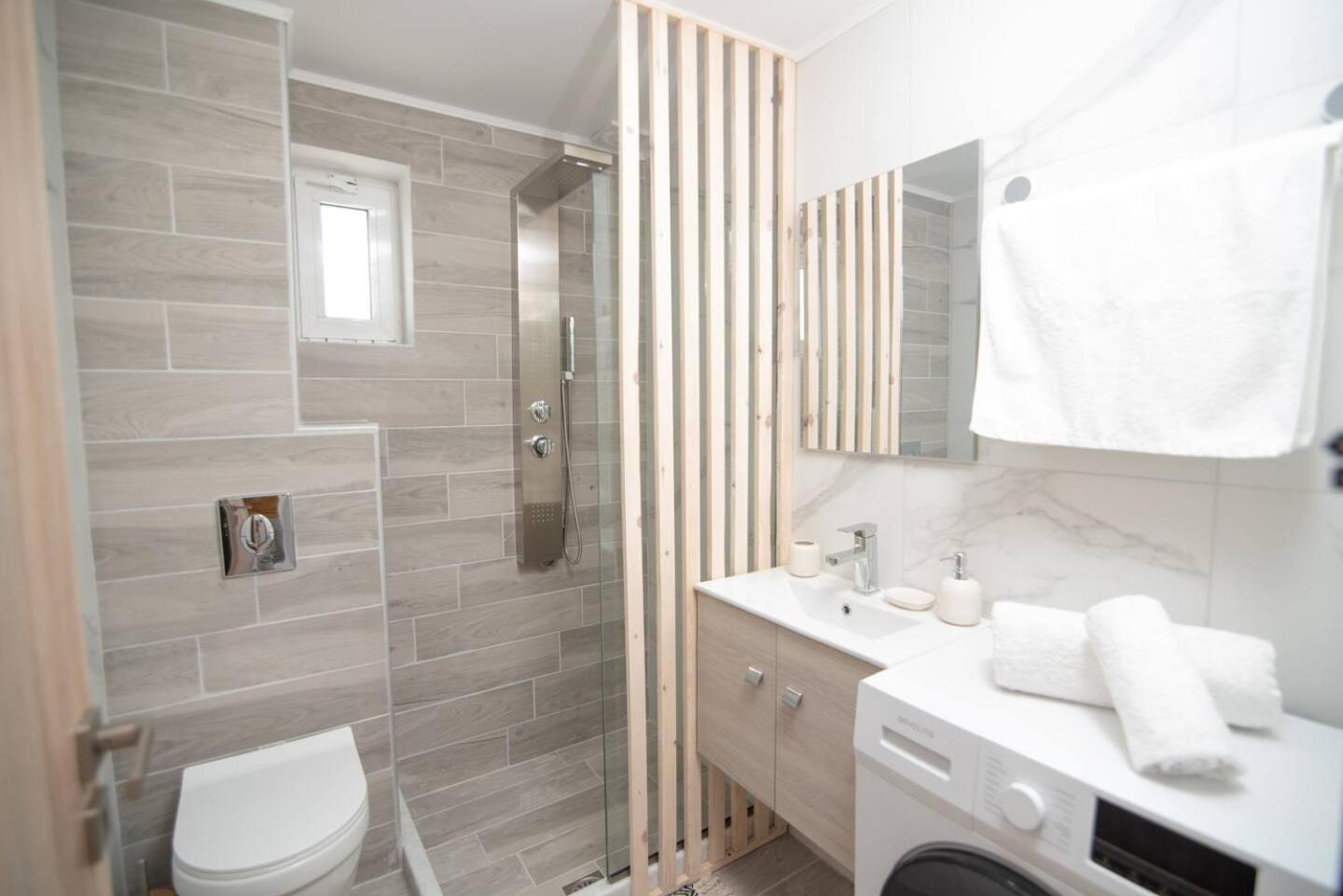 Stella & Eleni Suite With Shared Pool & Open View Kalamaki  Eksteriør bilde